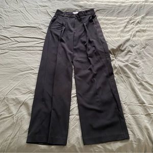 Oak & Fort pleated trouser